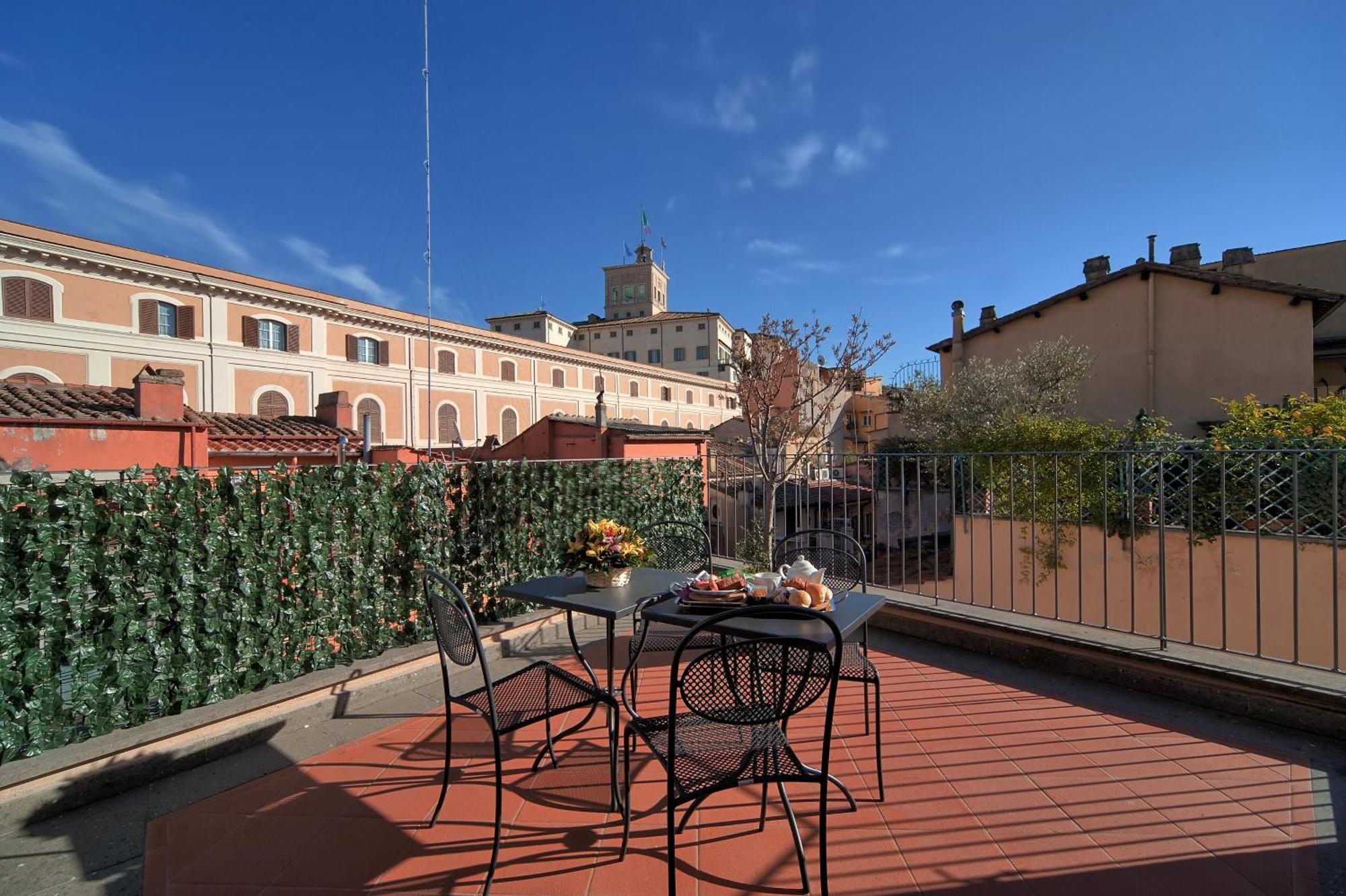 Trevi Palace Luxury Inn, Rome